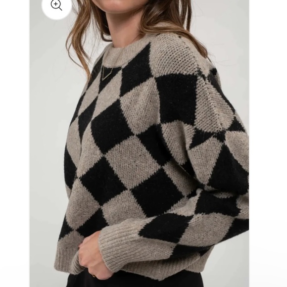 Anthropologie Sweaters - Checkered sweater
